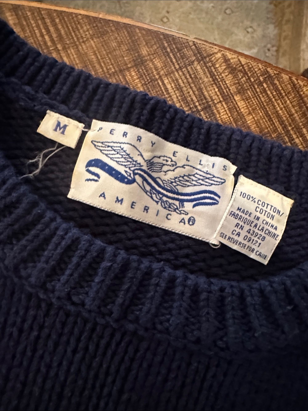 Perry ELLIS vintage 80s cotton skeeball long soft sweater. unisex. - Picture 3 of 4
